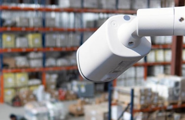 Cámaras de vigilancia para Industrias: Seguridad, Control y Productividad